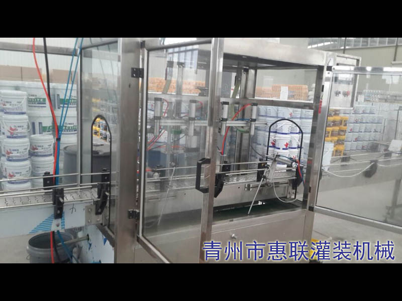全自动车用尿素灌装机 全自动车用尿素灌装机